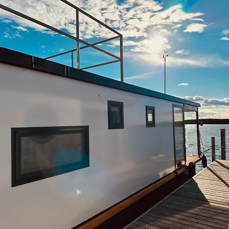 Hausboot Im Апартаменты